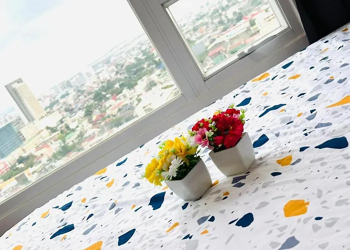 Aparthotel Group-friendly With Mall Access