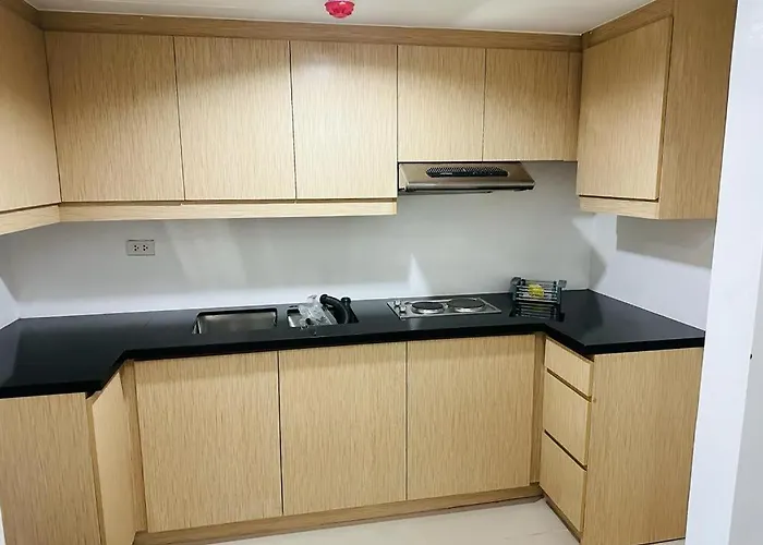 Group-friendly With Mall Access Aparthotel