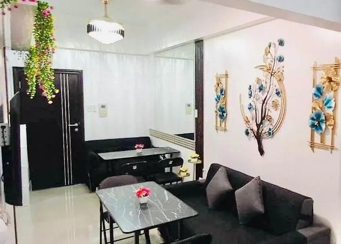 Group-friendly With Mall Access Aparthotel