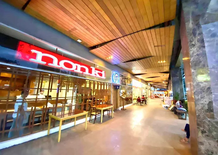 Aparthotel Group-friendly With Mall Access