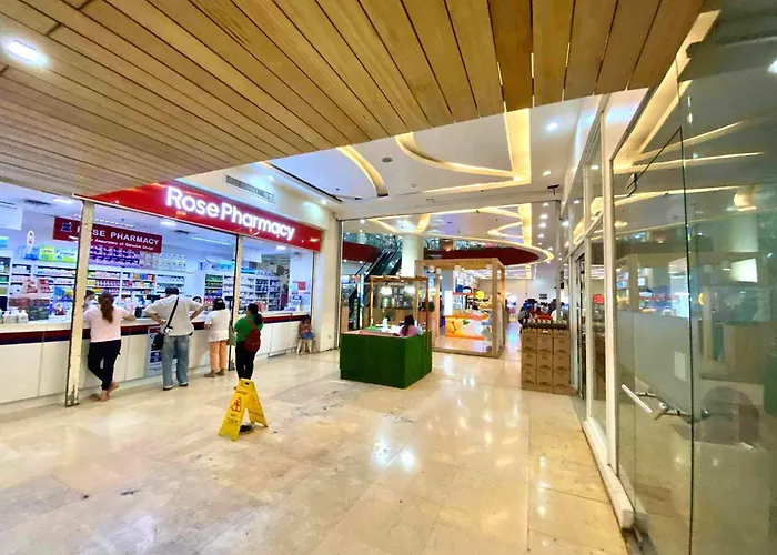 Aparthotel Group-friendly With Mall Access 4*